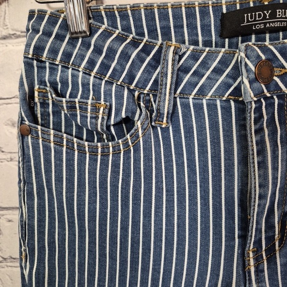 Judy Blue Jeans Womens 5/27 Railroad Striped Super Flare Stretch Denim - Picture 3 of 16